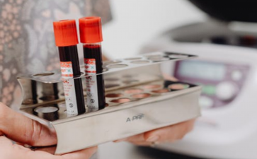 去俄罗斯旅游,只要给当地美女200元人民币,就能成为你的导游 去俄罗斯旅游,只要给当地美女200元人民币,就能成为你的导游