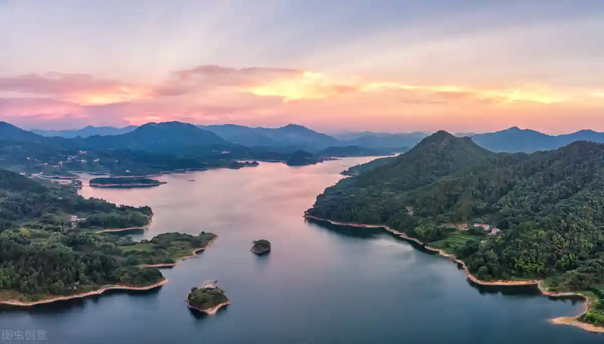 中央为什么开始重视黄冈的发展了？