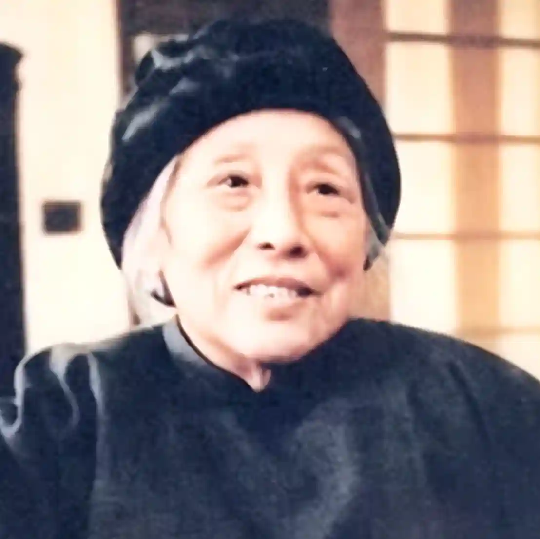 1972年，何香凝临终恳求不火化遗体，周恩来含泪特批：不烧，不烧