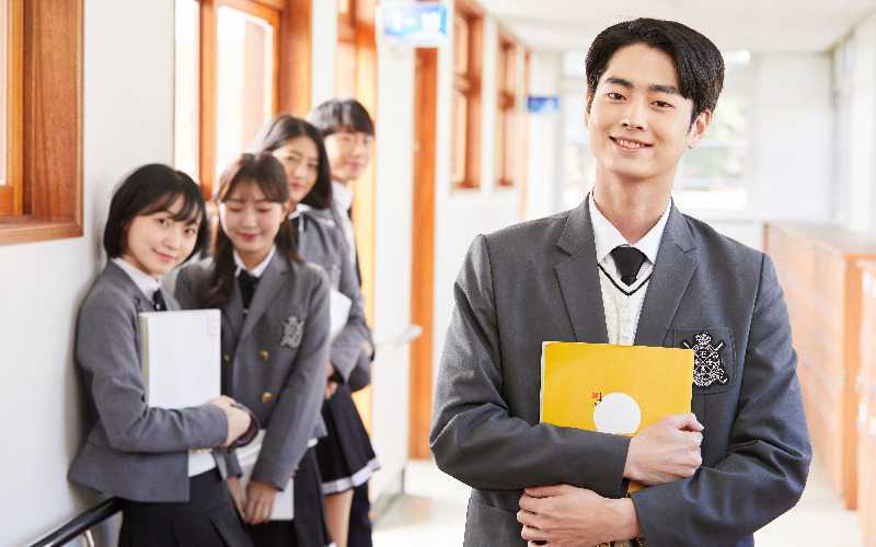 1972年,何香凝临终恳求不火化遗体,周恩来含泪特批:不烧,不烧